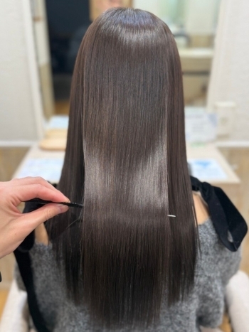 東林間で髪質改善が得意な美容室をお探しの方へ。 fullbloom hair&spa（フルブルーム）東林間です。