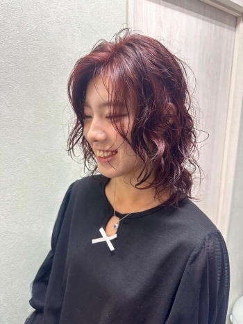 西八王子のレイヤーパーマ｜しっかりカールを楽しむミディアム